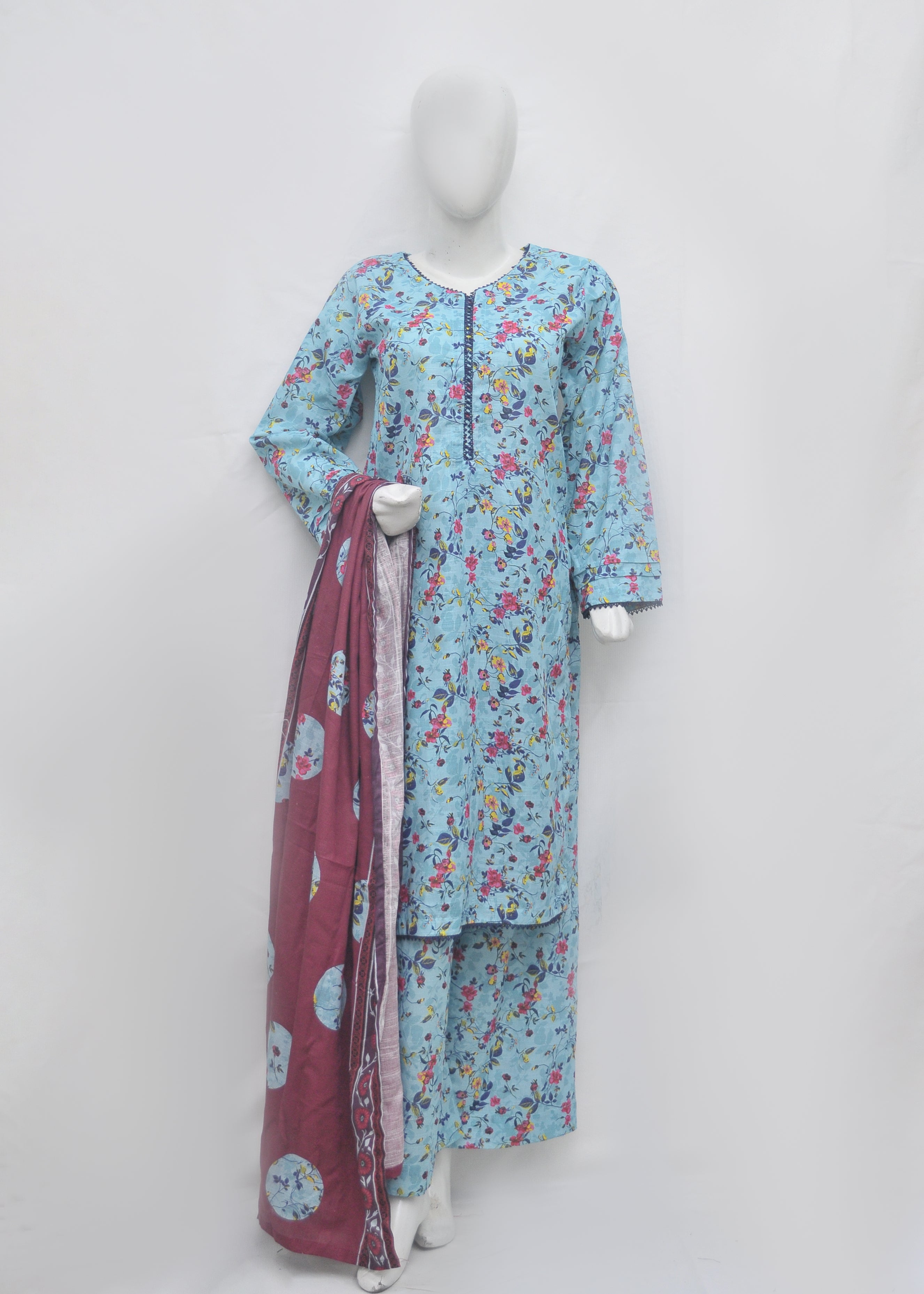 Premium Printed 3pc Khaddar Suit – Winter Collection