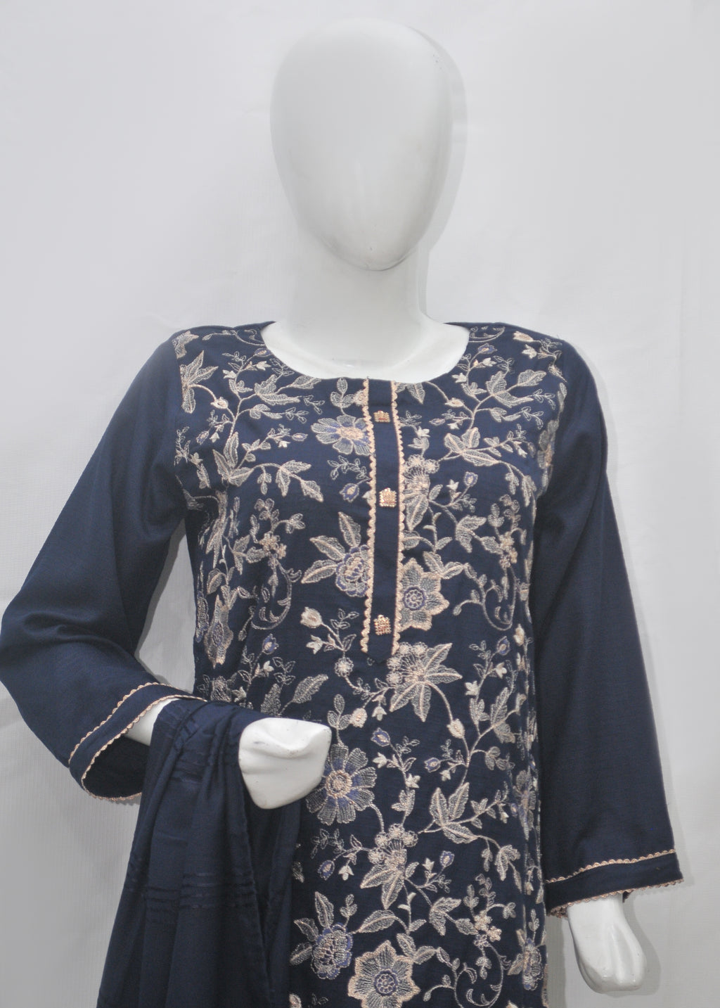 Luxury Embroidery Marina 3pc Suit - Winter Collection