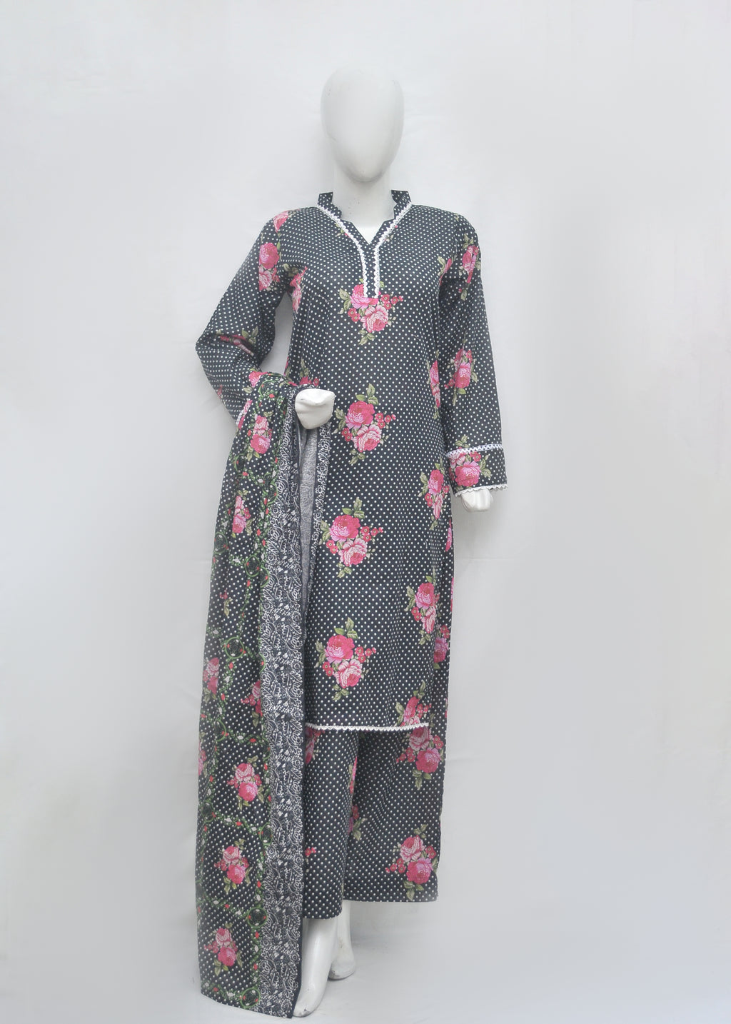 Premium Printed 3pc Khaddar Suit – Winter Collection