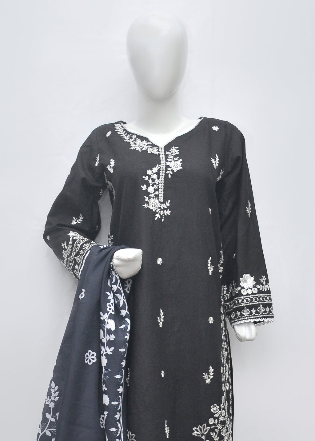 Embroidered Khaddar 3pc - Winter Collection
