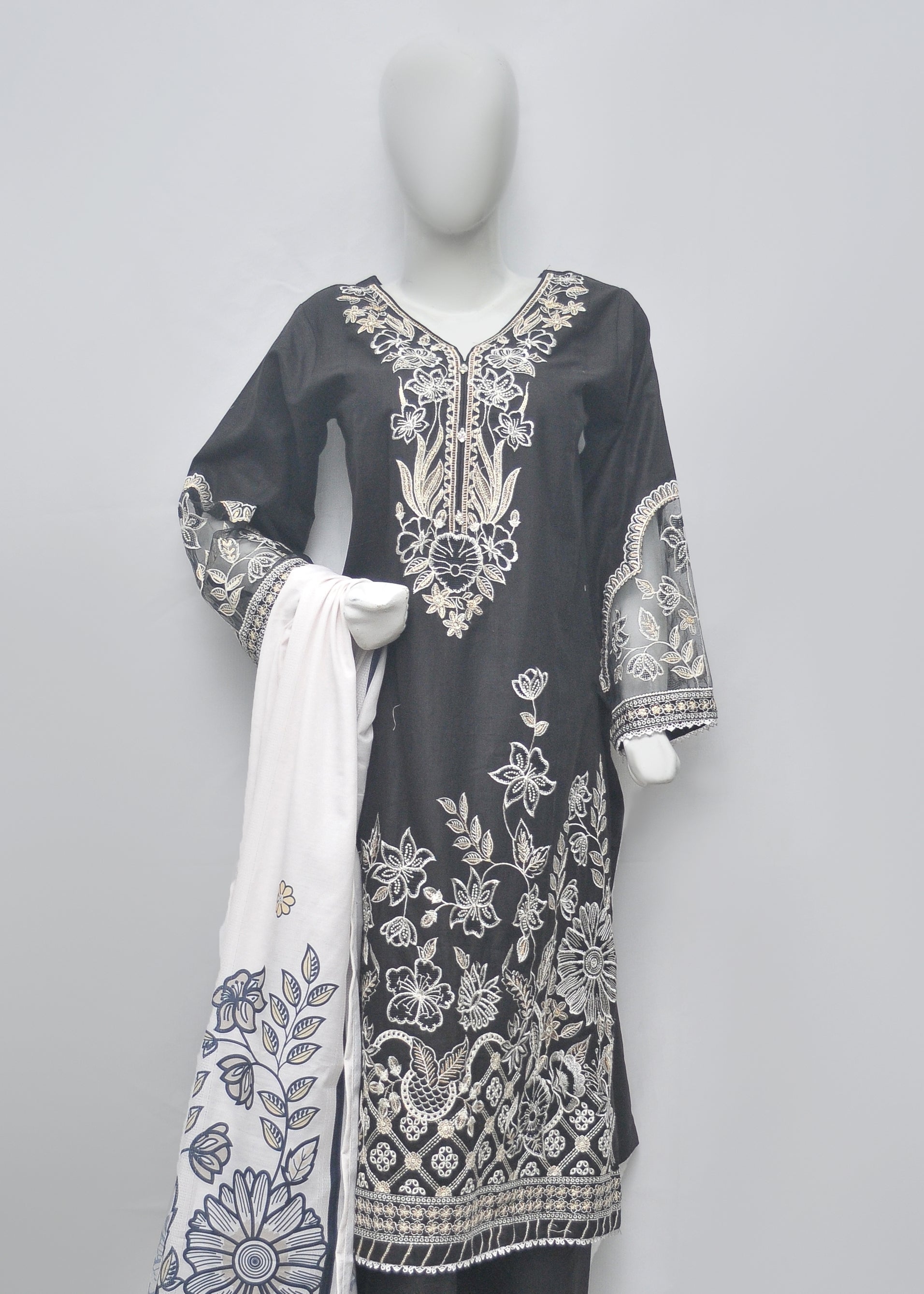 Embroidered Khaddar 3pc - Winter Collection