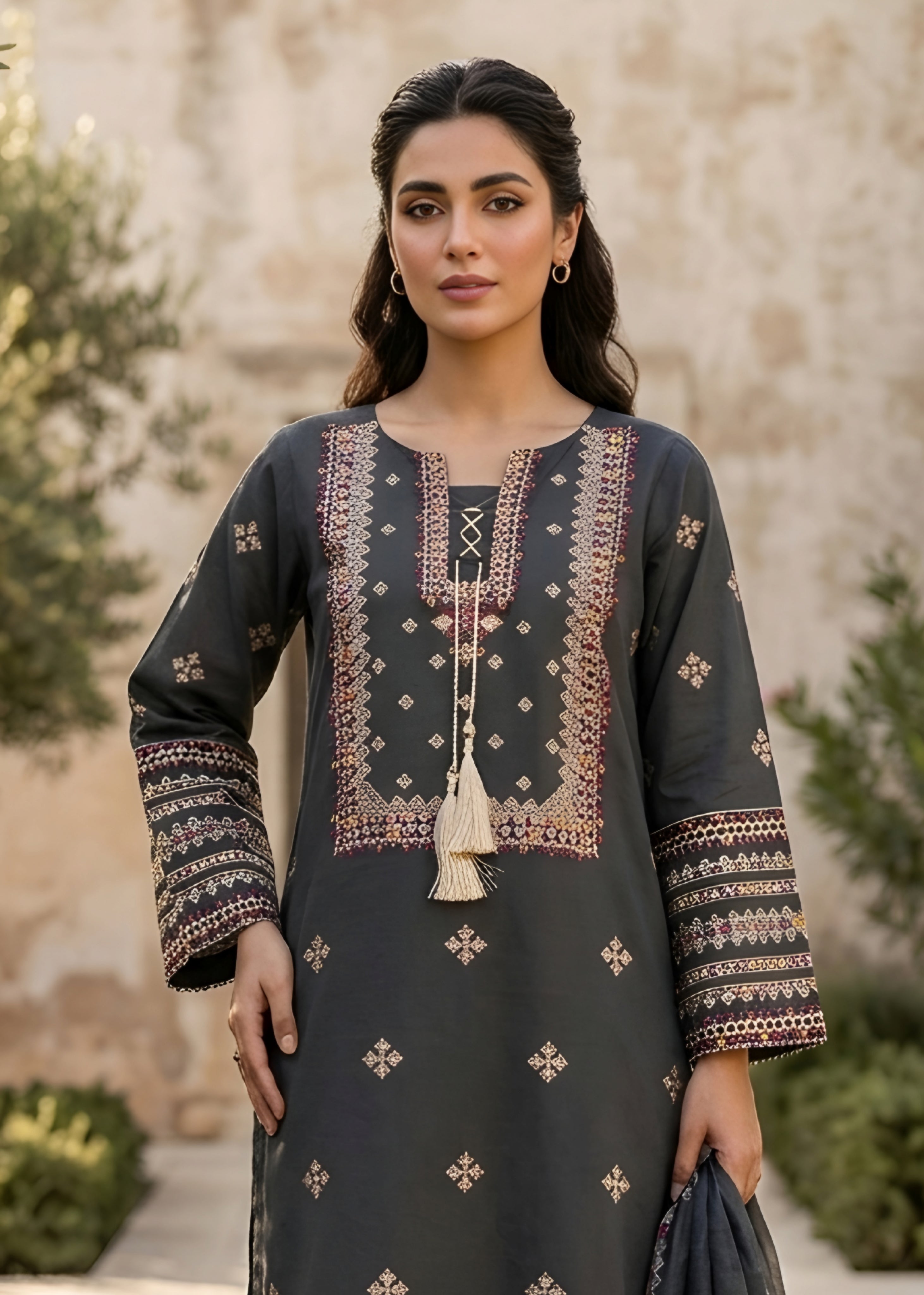 Embroidered Lawn 3PC